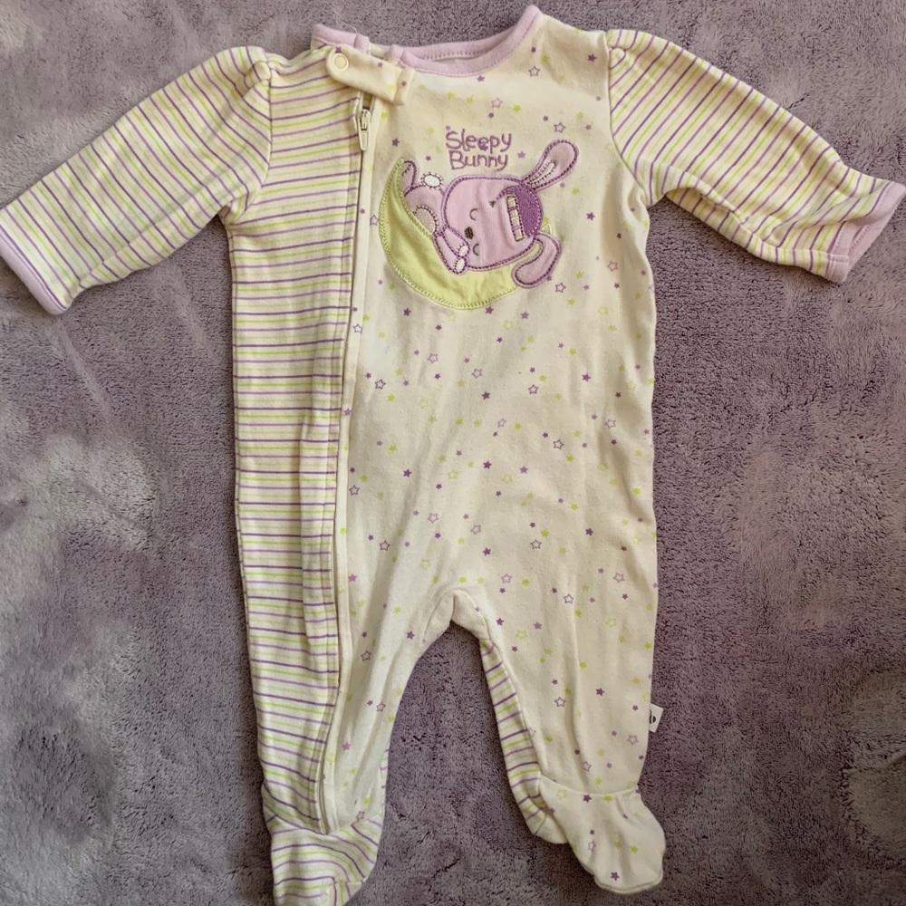 5/$15🎀 First moments bunny pajamas